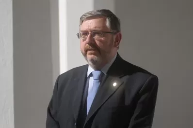 Debaten sobre los desafíos educativos del siglo XXI