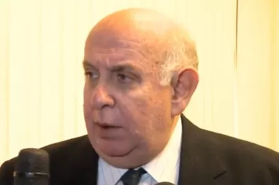 Mauro Feldman también presentó su renuncia como director de Canal 10