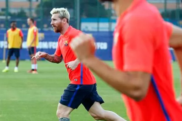 Messi volvió a las prácticas en Barcelona y podría jugar en la Liga