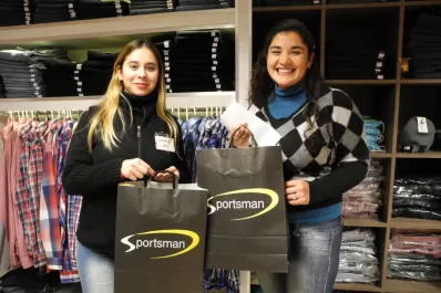 Melina se calzó las zapatillas de Sportsman