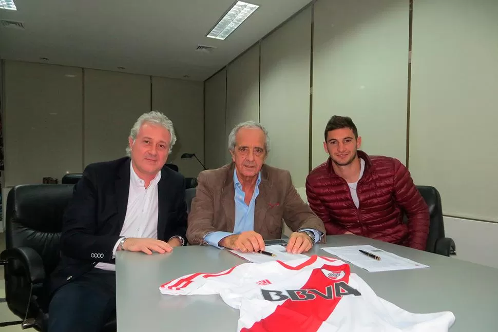 FOTO TOMADA DE PRENSA CLUB RIVER PLATE