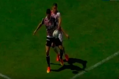 Video: el claro penal de Ferrero que el árbitro no vio
