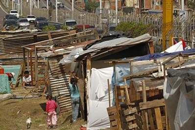 La Iglesia advirtió una pobreza creciente en el contexto de su colecta Más por Menos