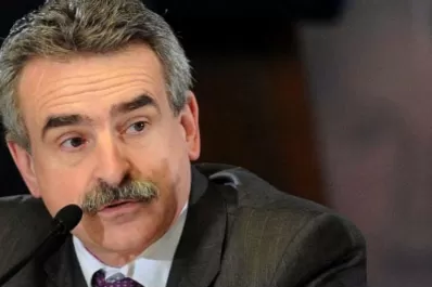 Agustín Rossi: las medidas judiciales contra los funcionarios K sirven para tapar las protestas