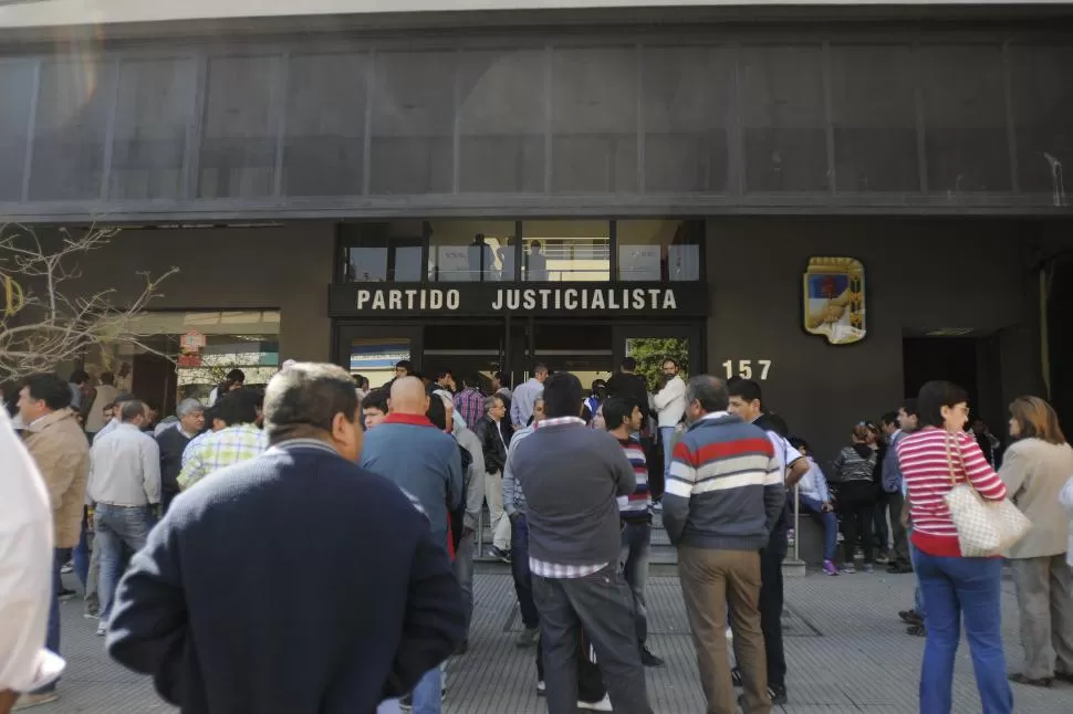 CON INTERESES. El PJ local pagaría en 18 cuotas los más de 72.000 segundos de publicidad emitidos en 2015. la gaceta / foto de Analía Jaramillo (archivo)