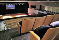 Un beso al escenario fue la bendición de Rosita Ávila a su sala