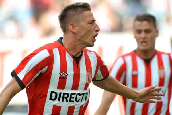 Estudiantes le ganó a Sarmiento y sigue arriba