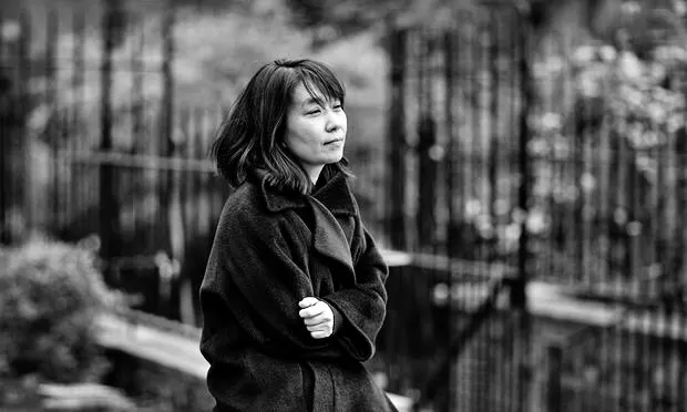 UN PADECIMIENTO URBANO. La narración deja en evidencia el aislamiento que conlleva la vida contemporánea en las grandes ciudades. thenewyoungturk