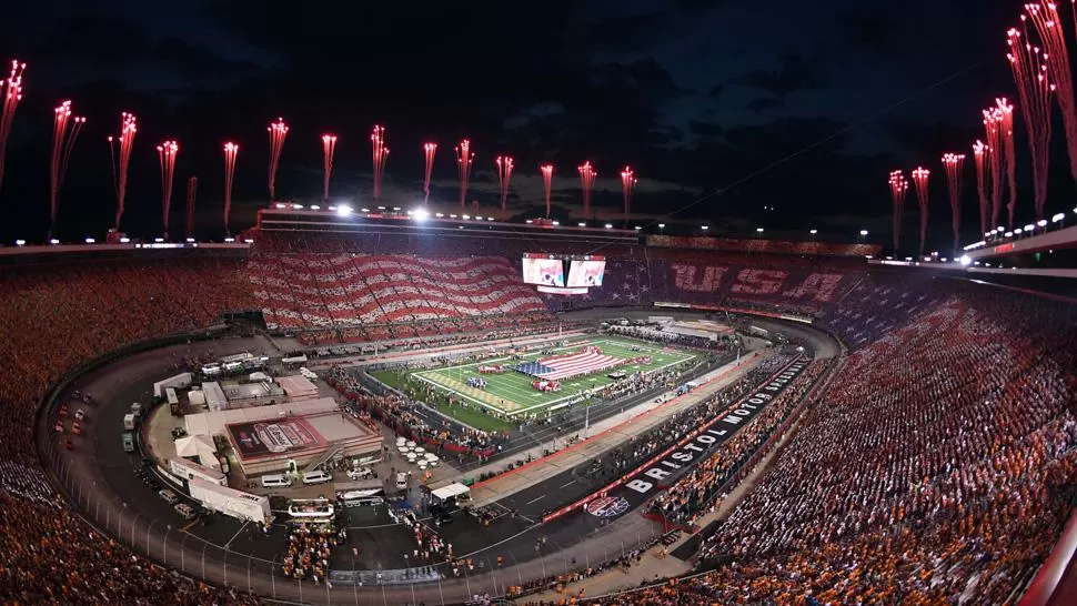 TAQUILLERO. El juego por la NCAA superó por 40.000 asistentes al anterior partido récord. REUTERS