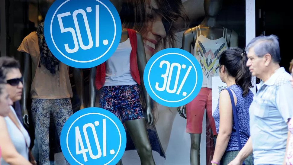 REBAJAS. Cambio de temporada. FOTO ARCHIVO/ LA GACETA.