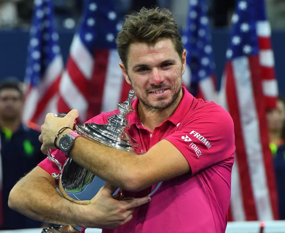 REY DE NUEVA YORK. El suizo Wawrinka venció sin atenuantes al N° 1 del mundo, y conquistó el último Gran Slam del año. reuters