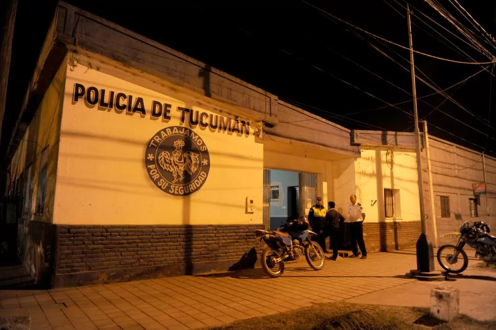 EL LUGAR DE LA FUGA. Peralta salió de esta seccional el jueves, pero aún se desconocen las circunstancias. la gaceta / Foto de José Nuno