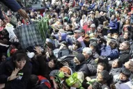 Buryaile: en vez de regalar en Plaza de Mayo, que vayan a vender a la feria