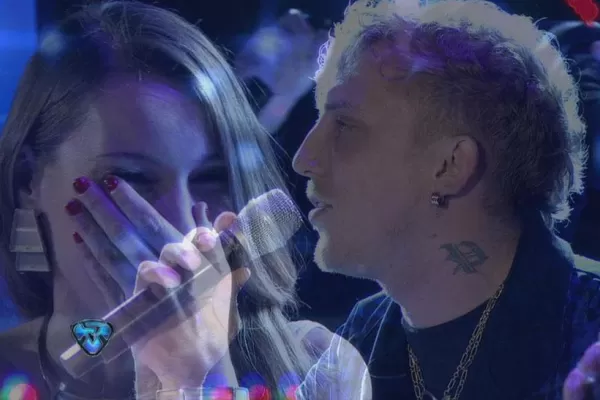 Video: el Polaco le escribió un tema a Pampita ¡y se lo cantó en vivo!