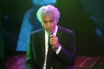 El Puma Rodríguez cantó asistido por un tubo de oxígeno