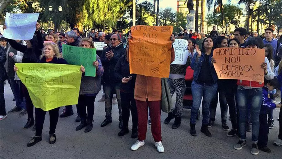 La jueza dispuso que el carnicero que atropelló y mató al ladrón continúe detenido