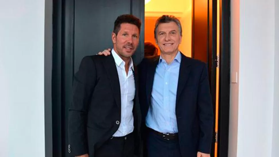 SIMEONE Y MACRI (CLARÍN.COM)