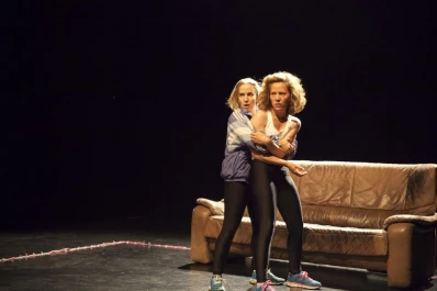 “Gordas” que investigan qué significa ser mujer