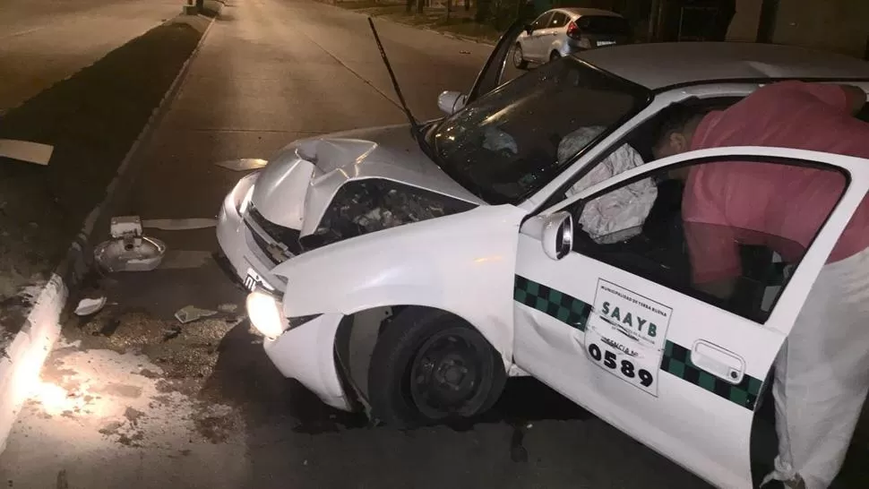 SINIESTRO. Ocurrió esta madrugada en Belgrano 4400. FOTO DE WHATSAPP ENVIADA POR UN LECTOR. 