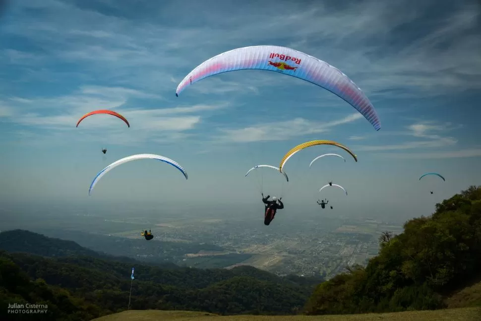  fotos de Julian Cisterna