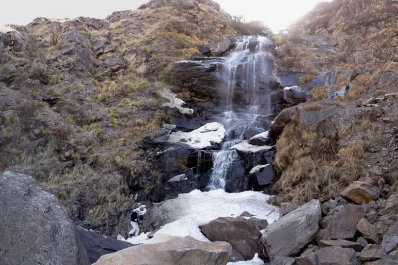 La Cascada de los Alisos, un paraíso verde escondido en el Cerro Muñoz