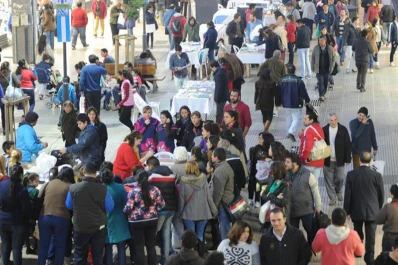 Por el feriado provincial, los comercios tucumanos abrirán hasta las 14