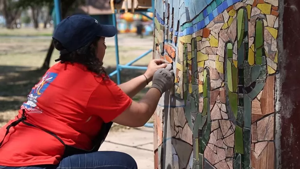 PARQUE CULTURAL. Más de 60 artistas intervinieron el parque Avellaneda. CAPTURA DE VIDEO. 