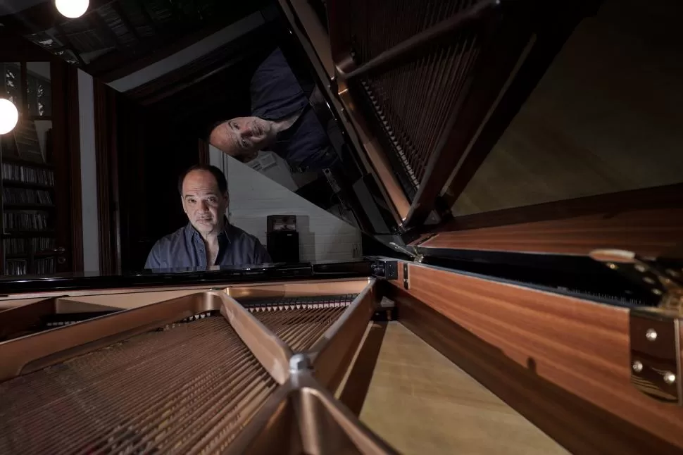 MULTIFUNCIÓN. Iaies compone, interpreta, conduce La Usina del Arte y dirige el Festival Internacional de Jazz. 