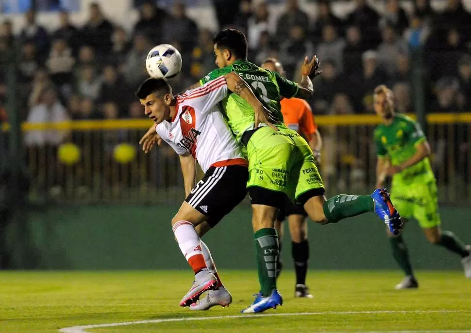 EMOTIVO. Defensa y Justicia y River regalaron un partido disputado, por momentos bien jugado y con muchos goles. DyN