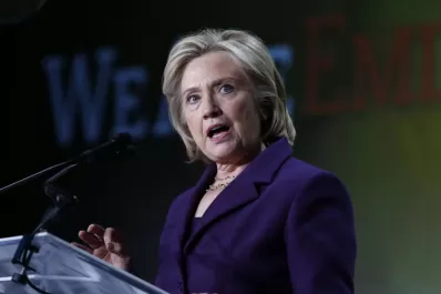 Clinton y Trump se enfrentan por primera vez en TV