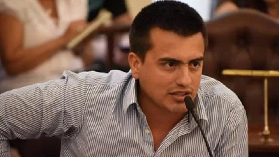 DAVID CACERES. El diputado del Frente Para la Victoria recibió decenas de mensajes negativos en su cuenta. FOTO TOMADA DE TWITTER @CACERESSERGIO