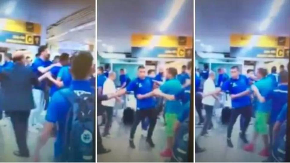 Video: el goleador argentino en Brasil, a las trompadas con los hinchas