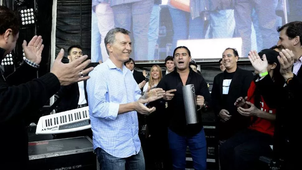 FESTIVAL. Macri se divirtió con los artistas de la movida tropical. PRESIDENCIA DE LA NACIÓN