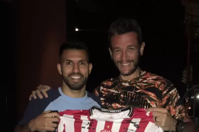 Sergio Agüero, como un “Santo” más