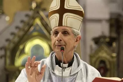 No seamos indiferentes con los pobres, pidió el arzobispo Mario Poli