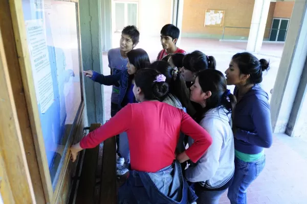 Medicina amplía el cupo y flexibiliza el examen, pero ratifica que no liberará el ingreso en 2017