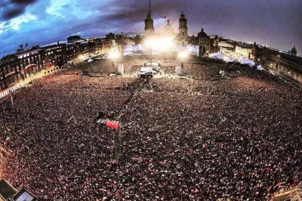 Roger Waters sacudió el Zócalo con críticas a Trump y Peña Nieto