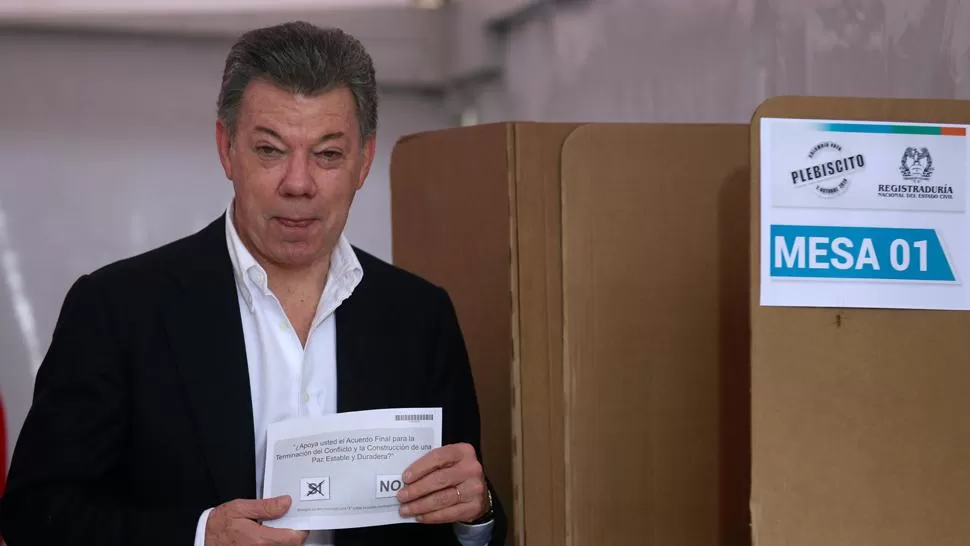 Santos: el cese al fuego con las FARC seguirá vigente, pese al rechazo al acuerdo de paz