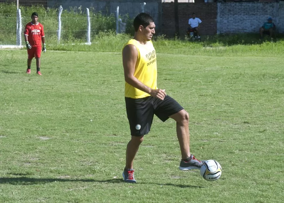 RETORNA. Albornoz cumplió la suspensión y jugará ante Central Norte de Salta. la gaceta / foto de FLORENCIA ZURITA (archivo)