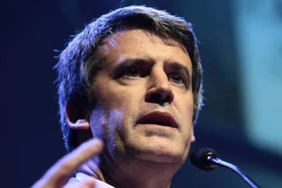 Prat-Gay, sobre la reunión con la CGT: no se acordó nada; sólo se tomó nota de los reclamos