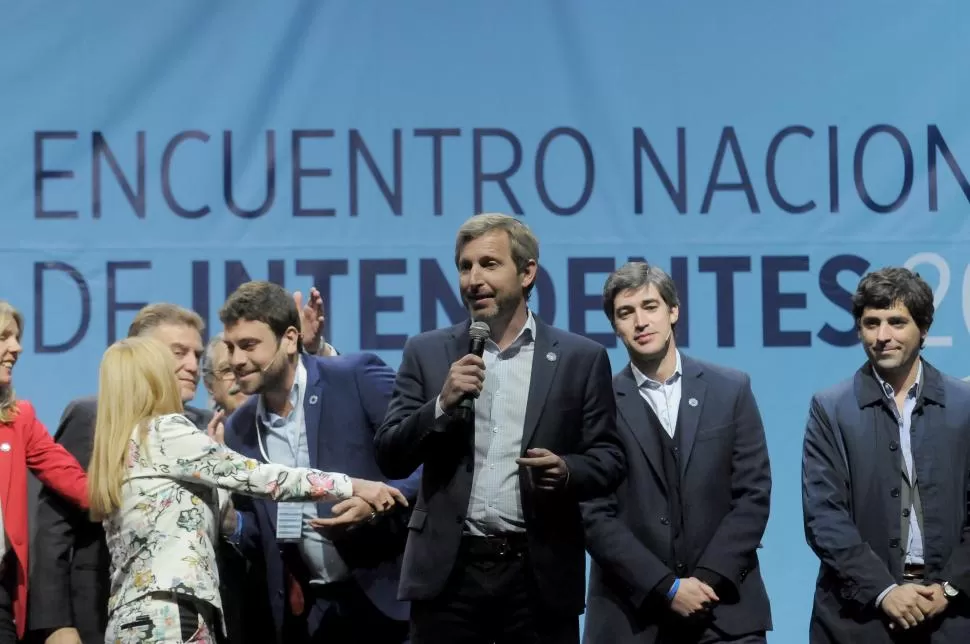 FIRME. Frigerio dice que el bono y Ganancias están en estudio. dyn