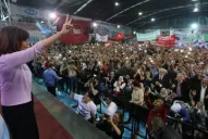 Cristina: si es tan pesada la herencia, que la devuelvan