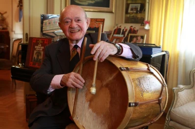 Sólo Vitillo Ábalos puede sacar un disco doble a los 94 años