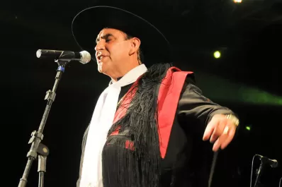 Agenda del jueves: el Chaqueño Palavecino abrirá el Festival en Monteros