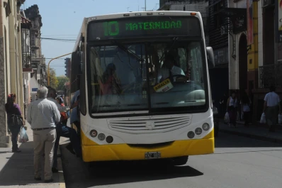 Se levantó el paro de colectivos que estaba previsto para mañana