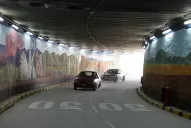 Video: ¿es más rápido ir por el túnel de la Córdoba o rodear las vías?