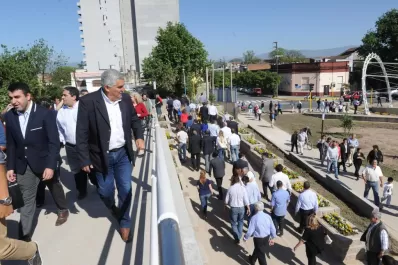 Se abrió el cordón de acero y se acortaron las distancias