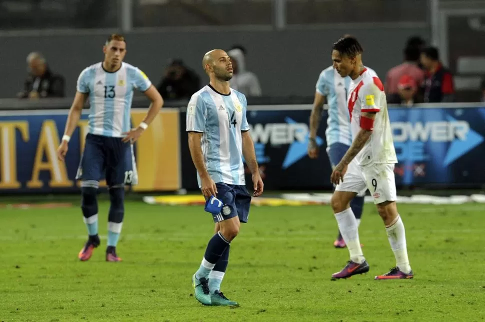 SIN LUCES. Esta vez, el rendimiento de Javier Mascherano estuvo desacertado. telam