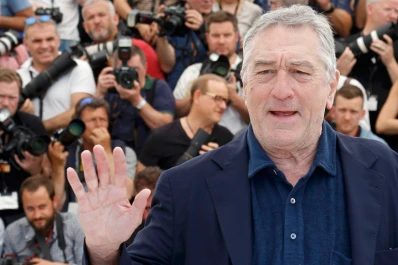 Lo confesó De Niro: gustaría pegarle una piña a Donald Trump