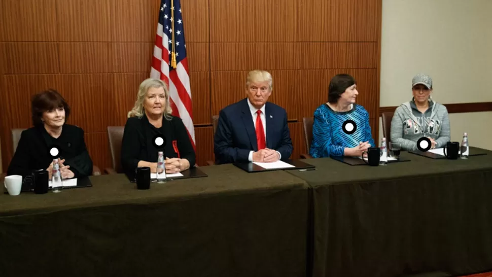 KATHLEEN WILLEY, JUANITA BROADDRICK, KATHY SHELTON Y PAULA JONES. FOTO TOMADA DE UNIVISION.COM